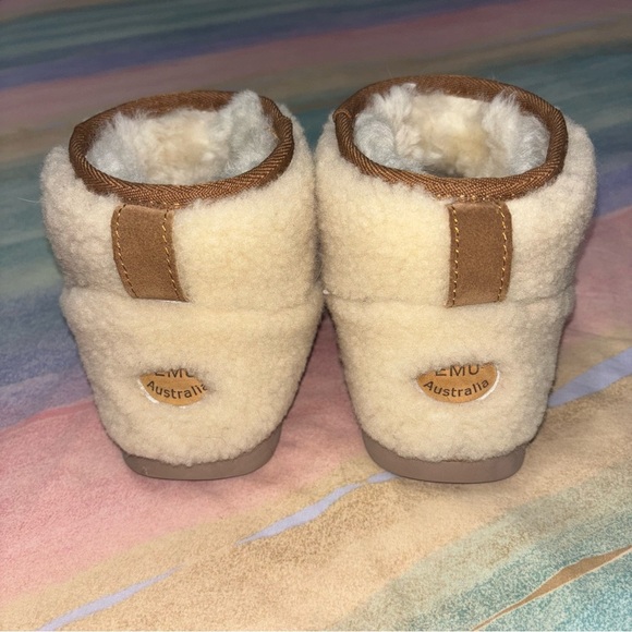 Free People Emu Stinger Micro Teddy Boots size 7 women’s - Picture 7 of 11